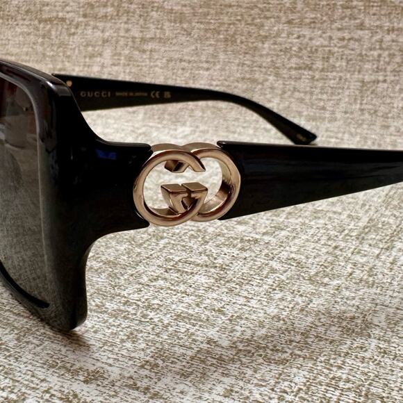 Gucci Black and Gold Sunglasses Luxury Eyewear #5. - Picture 12 of 14